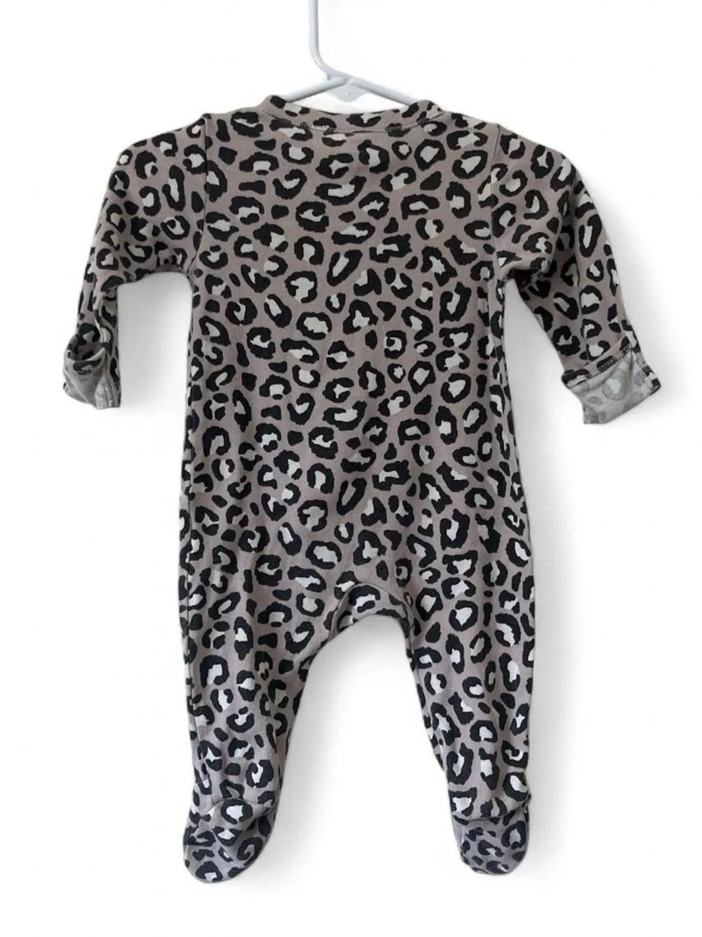 0-3M Girl 100% Cotton Old Navy One Piece Cheetah Print Coverall Sleeper Onesie